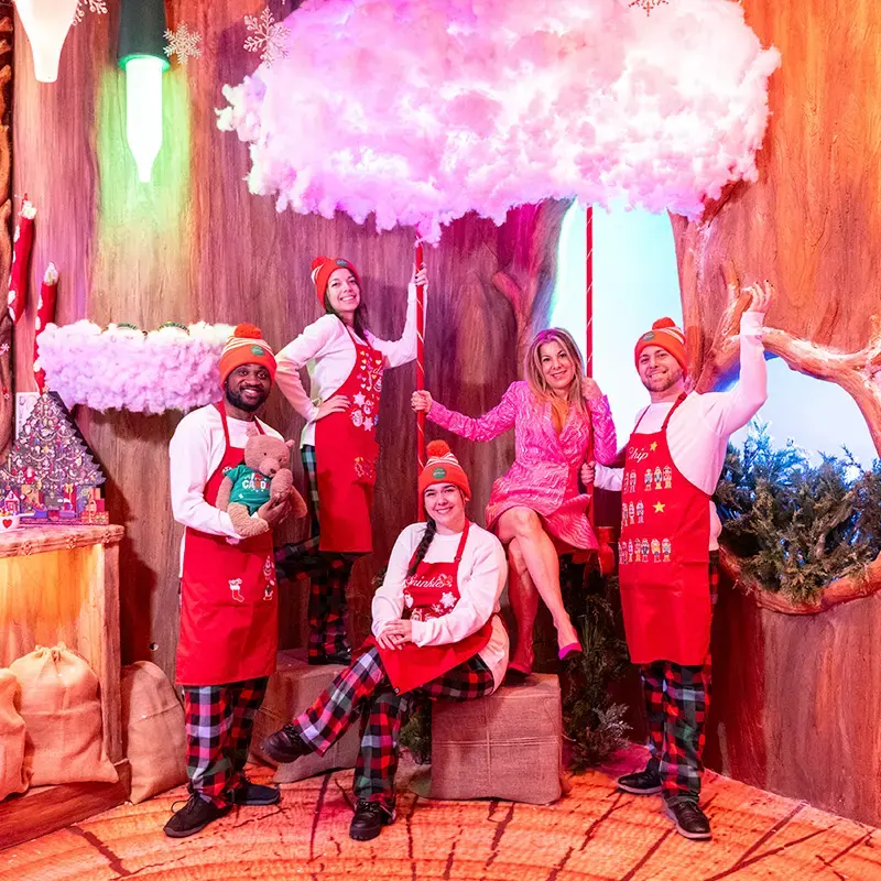 Candy Cottage Of Christmas - Magic Experience in New York